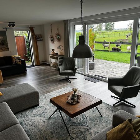 Vakantiewoning Le Garaazje 'S-Gravendeel Екстериор снимка