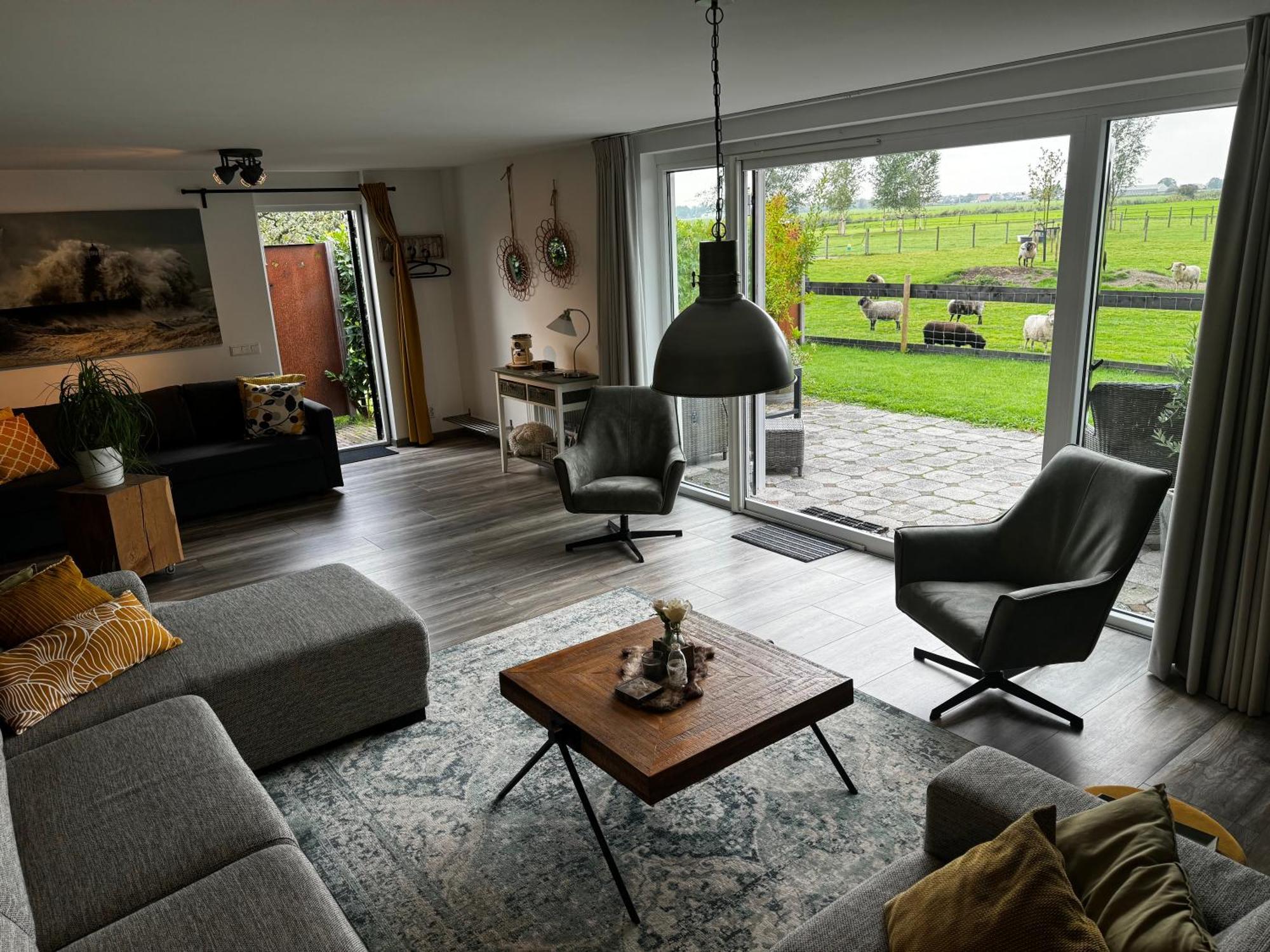 Vakantiewoning Le Garaazje 'S-Gravendeel Екстериор снимка